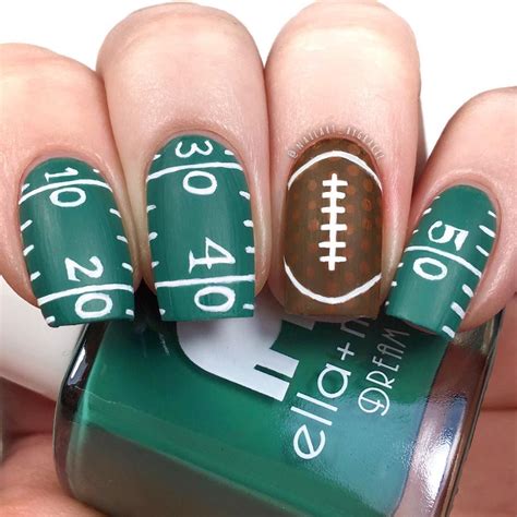 Gracie On Instagram “🏈super Bowl Nails🏈 • Inspired By Nailsbycambria