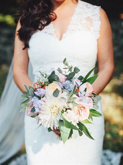 Check spelling or type a new query. The 15 Best Fall Wedding Bouquets & Which Flowers They're ...