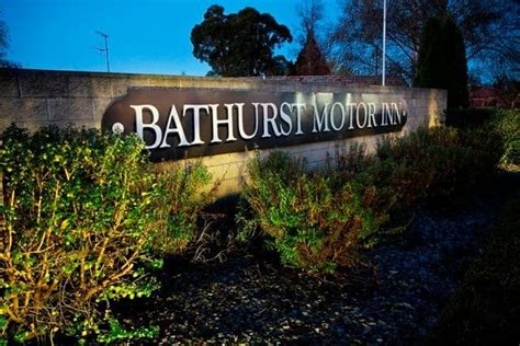 Bathurst Motor Inn Qantas Hotels