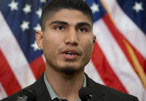 Mikey Garcia Prepares For Fight With Dejan Zlaticanin After Taking On Boxings Money Men La Times