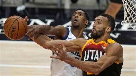 Nba Leading Jazz Rout Mavericks For 11th Straight Victory The Manila Times