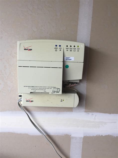 This Verizon thing in my garage? I don’t have any Verizon services and