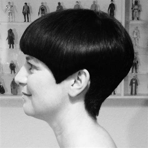 Sassoon Esque 5 Point Cut Very Short Haircuts Short Hairstyles For