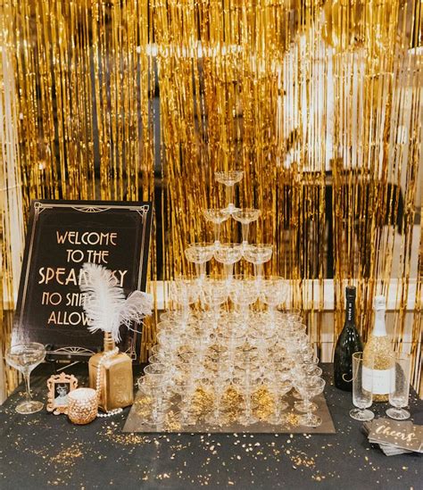 how to throw a great gatsby themed party haute off the rack gatsby birthday party great