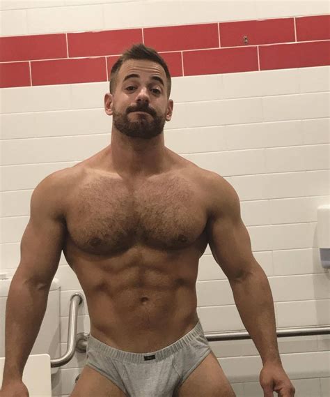 I don't want to run the mile. Pin on My Sexy Men