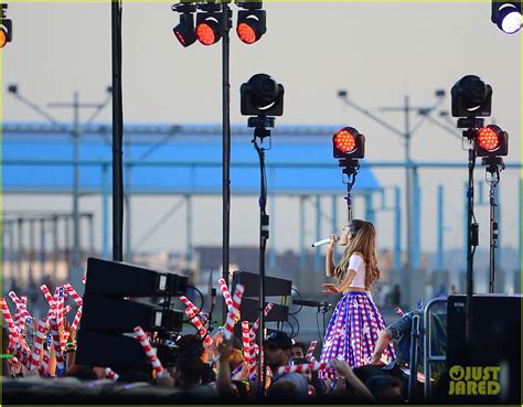 watch ariana grande s performances from macy s 4th of july spectacular photo 3149812 photos