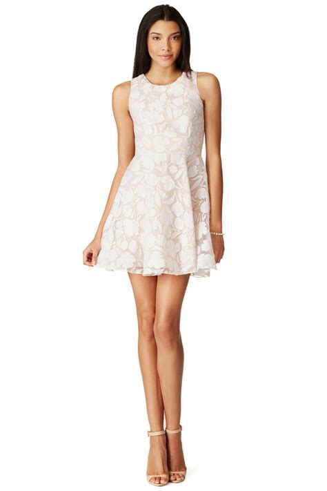 Fabulous Bridal Shower Dresses To Wear If Youre The Bride