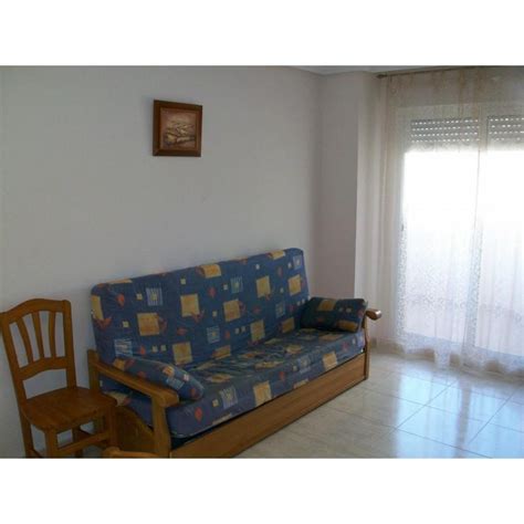 Somos un complejo pequeño, de 4 apartamentos, situados en la orilla del casco urbano, un lugar para relajarte. Apartamentos Palmeras Alquiler en La Manga del Mar Menor - Inmomar
