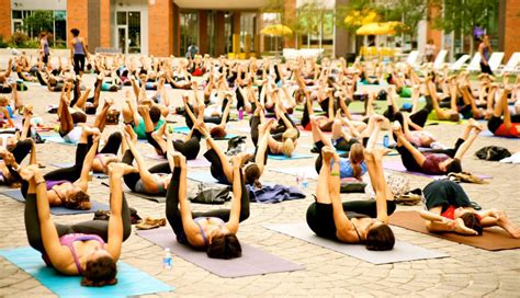 Urban Yoga Philly Returns This Summer With Free Yoga Philadelphia