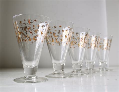 Vintage 1950s Barware 5 Cocktail Glasses With Gold Atomic