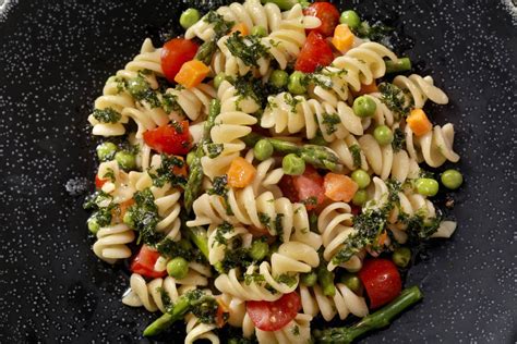 The flavor of this pasta salad is so good, your guests will keep coming back for more. Summer salads to create using your Christmas lunch leftovers - Lantern Club
