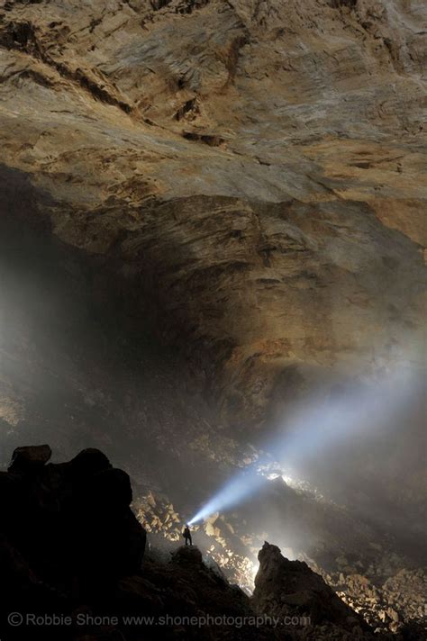 Sarawak Chamber The Largest Cave Chamber Found In The World Mulu