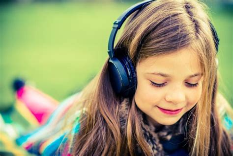 Noise Cancelling Headphones And Earplugs For Children With Autism