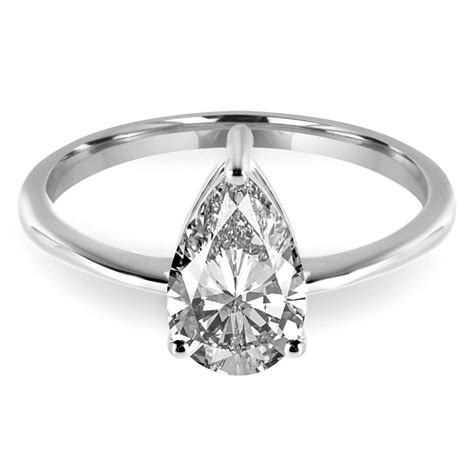 Pear Cut Diamond Bijoux Majesty