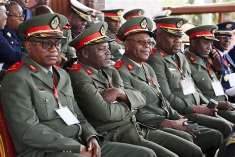 Militares Angolanos Vão Passar A Pagar Impostos Sobre O Rendimento Angola24horas Portal De