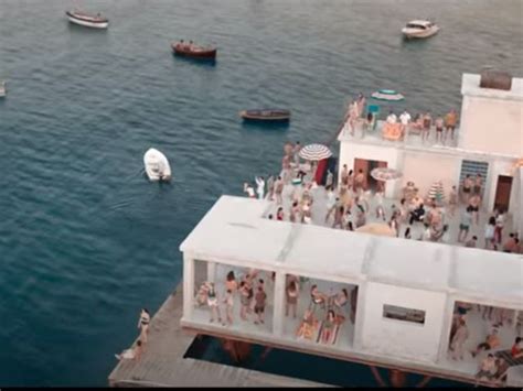 Trailer del film documentario isola delle rose, la libertà fa paura prodotto da cinematica (info@cinematica.it). Film: L'incredibile storia dell'Isola delle Rose - Taste ...