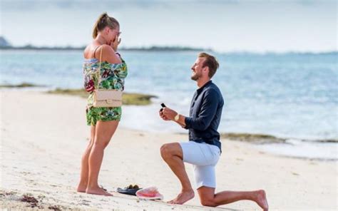 Photo Spurs Star Harry Kane Announces Engagement On Instagram