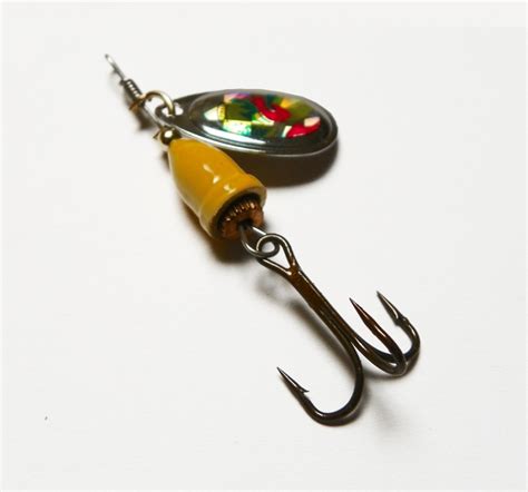 35 Gram Spin Vibrating Lure Yellow Red Green Iridescent For 2