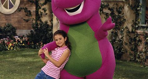 Selena Gomez Su Pasado Como Amiga De Barney El Dinosaurio Nnda Nnlt