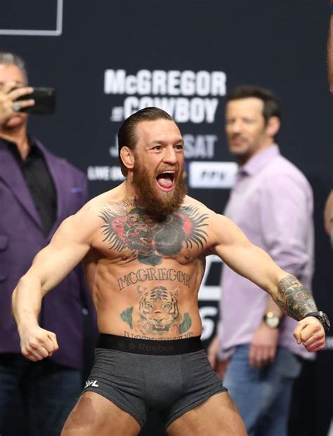 Conor McGregor Sends UFC Fans Into A Frenzy With Strong Bulge Game