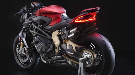 If you would like to get a quote on a new 2020 mv agusta brutale 1000 serie oro use our build your own tool, or compare this bike to other standard motorcycles.to view more specifications, visit our detailed specifications. 2019 MV Agusta Brutale 1000 Serie Oro 4K Wallpapers | HD ...