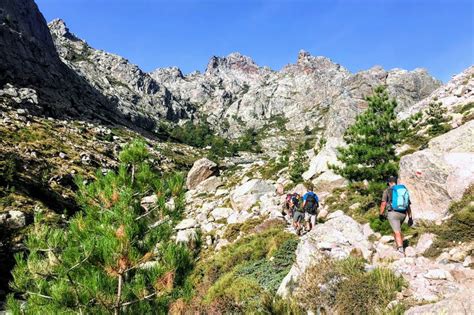 10 Choses à Savoir Sur Le Trek Du Gr20 En Corse Espaces