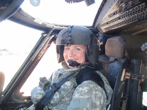 Directive Opens 4100 Special Ops Positions To Women Article The United States Army