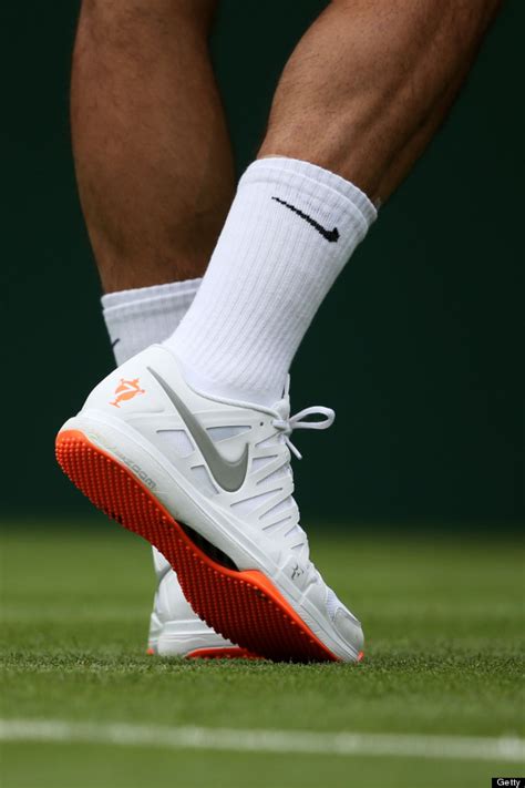 Roger Federers Orange Nike Soles Outlawed At Wimbledon Huffpost Uk
