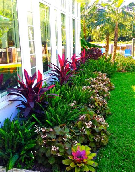 Best Tropical Landscaping Ideas