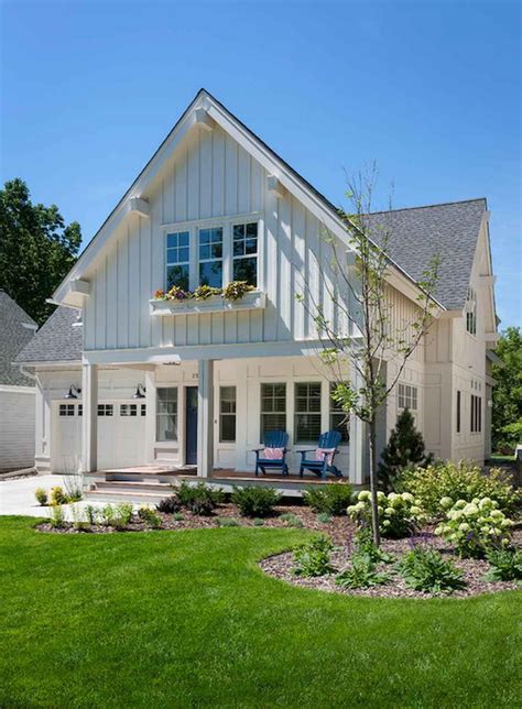 90 Modern American Farmhouse Exterior Landscaping Design Cottage