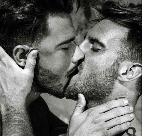 Hot Guys Kissing Kissing Him Beaux Couples Cute Gay Couples Moustache Hugs Man Hug Black