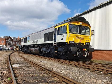 Gb Railfreight Unveil Special British Rail Livery For German Class 66