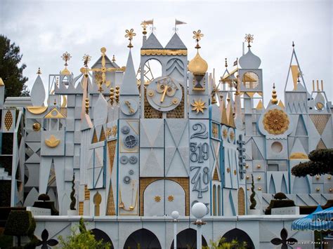 Pin By Benjamin Hohman On Disney Its A Small World Amusement Park