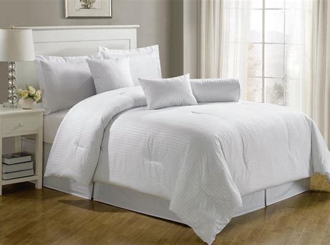 15 best bed sheets, according to bedding experts. White Bedding Sets - A Beautiful Serene Blank Canvas