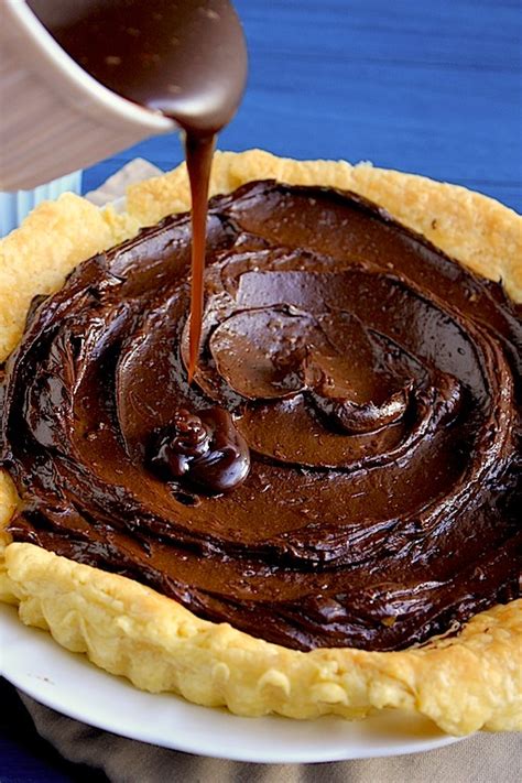 Adapted from pioneer woman, crust by willow bird baking yields: Pencil Kitchen: Chocolate Mousse Pie with Peanut Butter ...