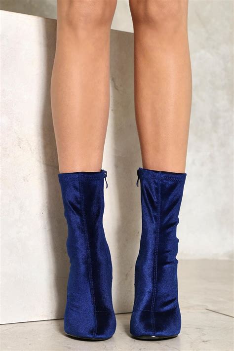 lana velvet boot nasty gal