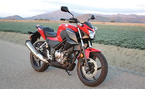 How does it compare to the competition ? Comparison: Honda CBR300R ABS vs. Kawasaki Ninja 300 ABS ...