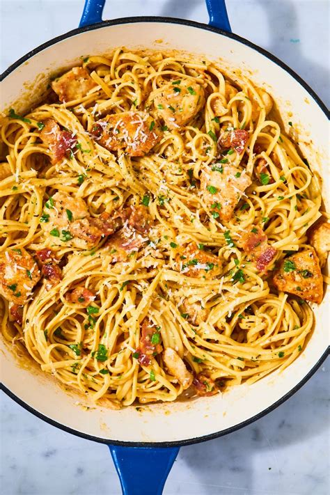 Chicken carbonara is an italian recipe with chicken, pasta, bacon, tomatoes in a creamy alfredo sauce. Best-Ever Chicken Carbonara - Savvy Nana