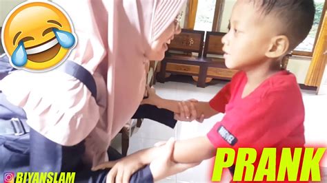 Prank Ke Anak Kecil Anak Kecil Kok Udah Suka Cewek Prank Indonesia