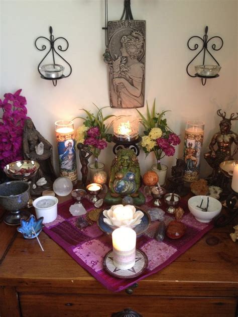 Beautiful Pagan Altar Inspiration And Ideas Altar Wicca Imagenes De