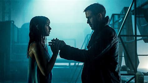 Blade Runner 2049 Lets Unpack That Strange Fascinating Threesome Sex Scene Gq