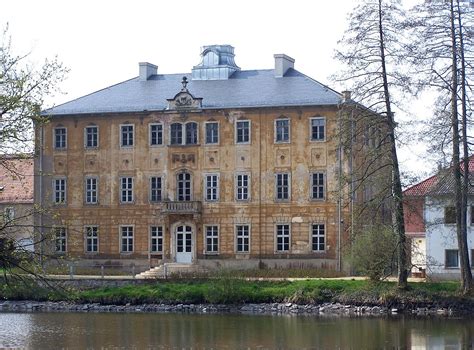 Key elements for lauterbach trace32 debug environment. File:Lauterbach Schloss 2.jpg - Wikimedia Commons
