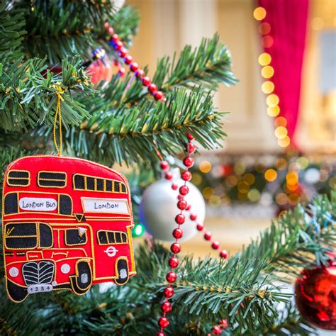 16 Ways To Celebrate Christmas In The British Tradition Anago Marketing