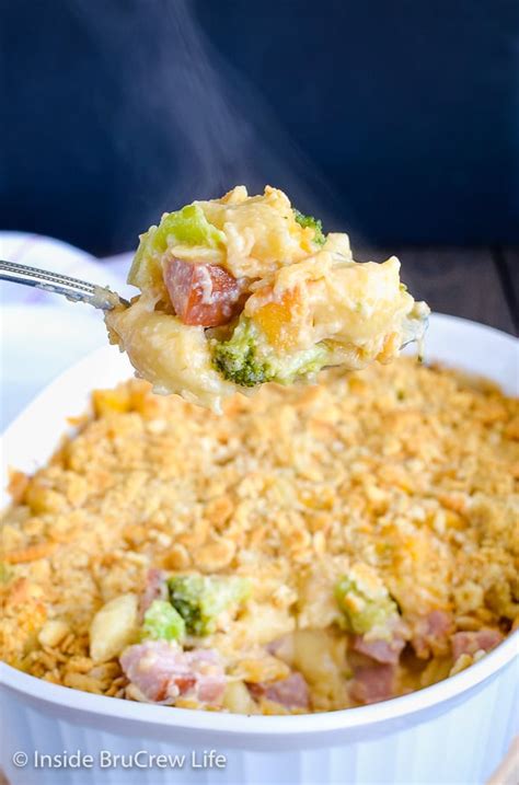 Bake it for 30 minutes and sprinkle cheese and leave it for 5 minutes. Ham and Broccoli Pasta Bake - leftover ham, broccoli, and plenty of cheese make this an easy ...