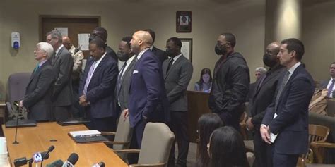 Tyre Nichols Death 5 Former Memphis Police Officers Plead Not Guilty To Murder Other Charges