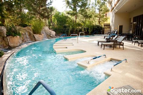 Co Ed Hydrotherapy Pool At Aquae Sulis Spa Las Vegas Golf Las Vegas Resorts Hydrotherapy Pool