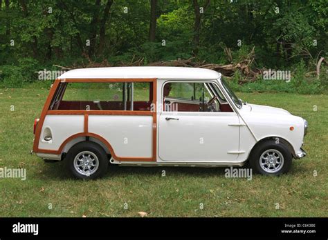 Classic Minis Stock Photos And Classic Minis Stock Images Alamy Ebe