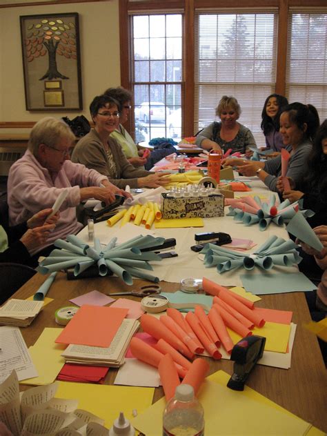 Crafts Club April 21 2015 Nesmith Library