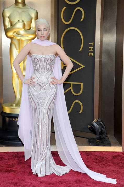 Lady Gaga Wearing Versace At The 2014 Oscars Who Wore What All The