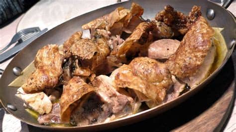 Un plato exquisito y sencillo de preparar. Receta manchega de pollo asado al horno